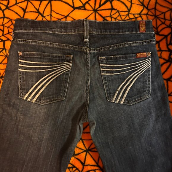 7 Dojo Flare Jeans - Size 28 - Picture 4 of 7